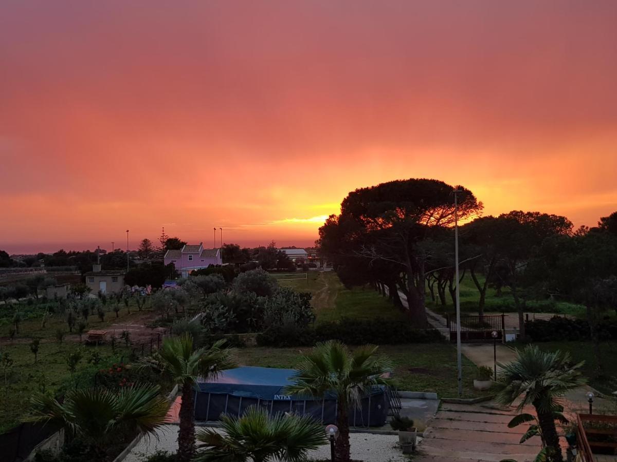 סנטה קרוצ'ה קמרינה Turtle Island Apartments מראה חיצוני תמונה